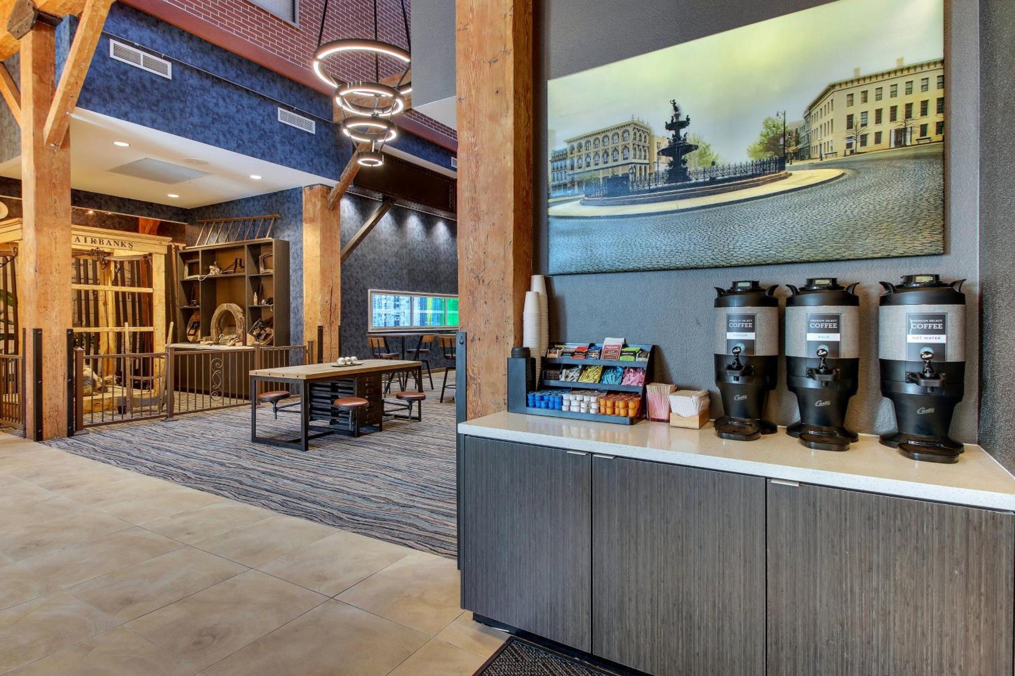 Springhill Suites By Marriott Montgomery Downtown Bagian luar foto
